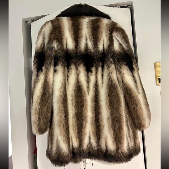 Insane vintage FAUX fur coat ✨ - Picture 6 of 6